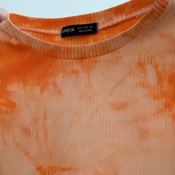 Crop Top - Picture 2 of 3